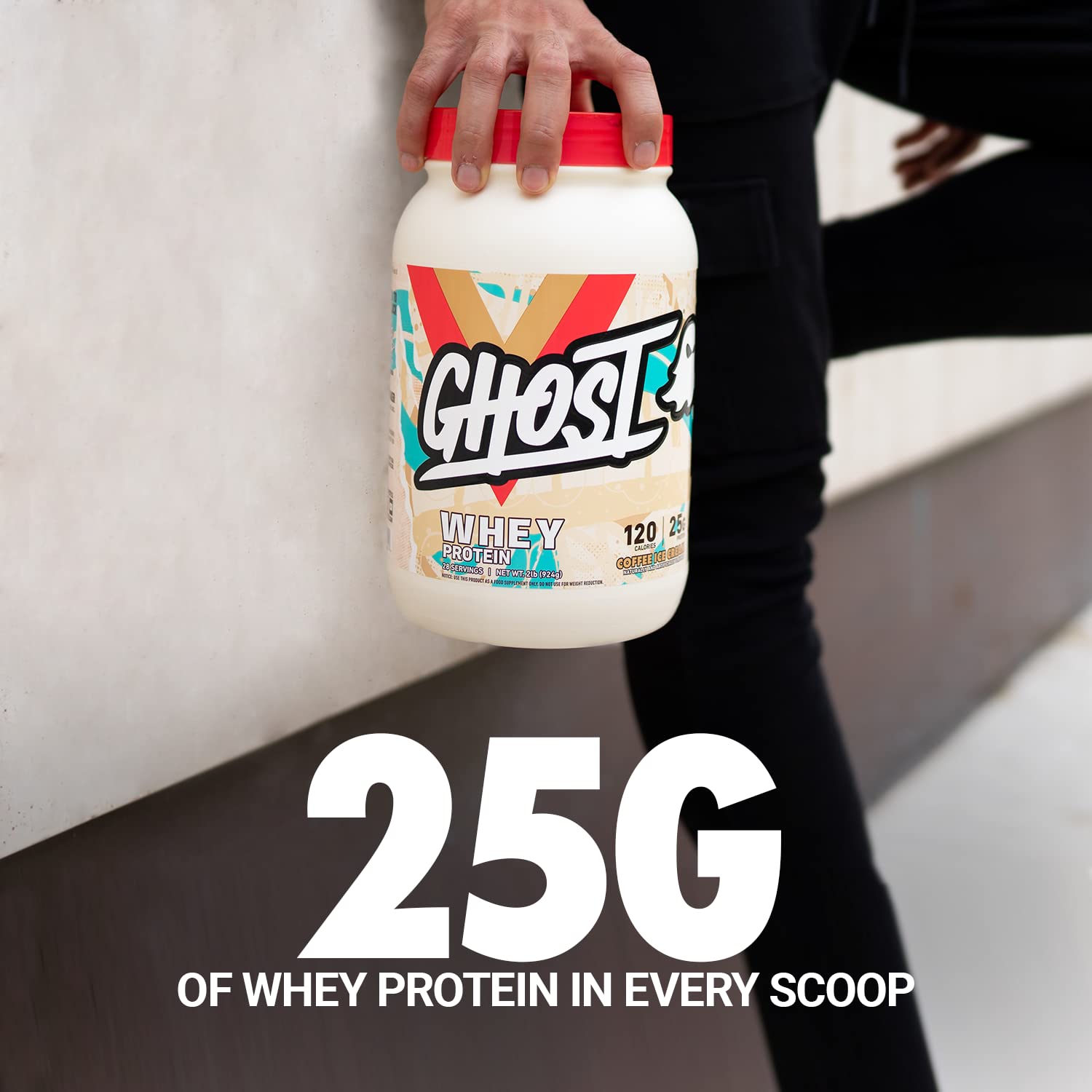 GHOST batido preparado en vaso listo para beber y favorecer recuperación inmediata