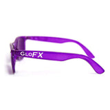 GloFX gafas puestas en estudio fomentando creatividad