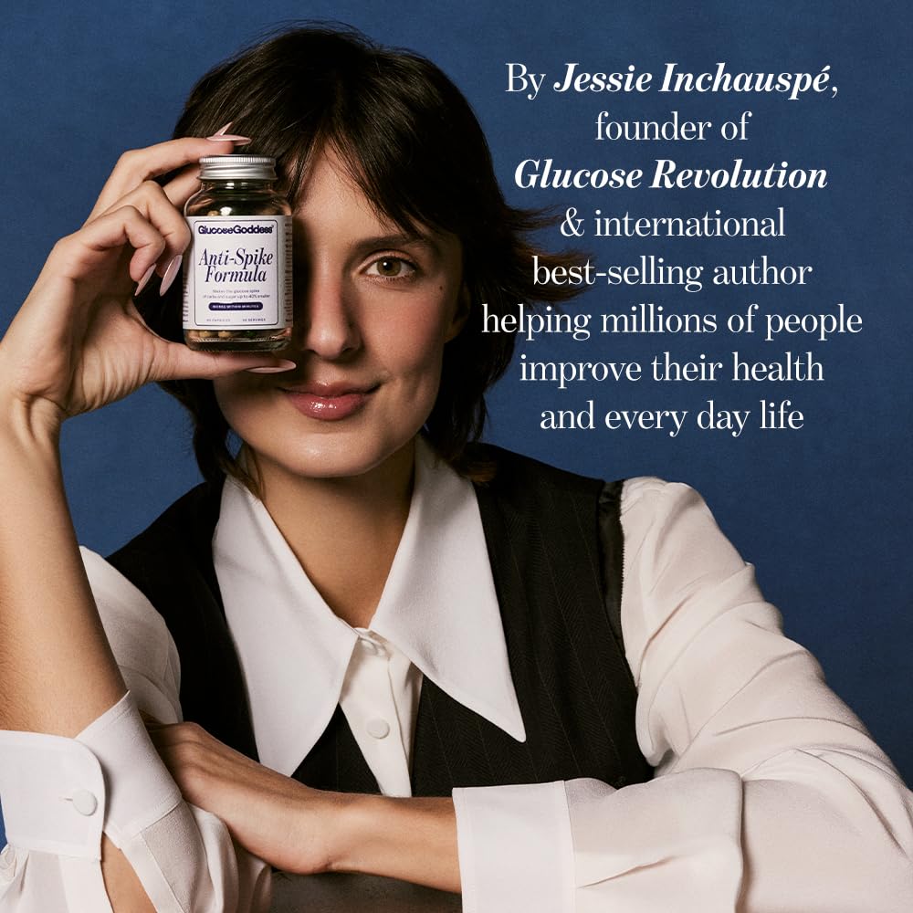 Glucose Revolution cápsula en mano demostrando uso fácil antes de la comida