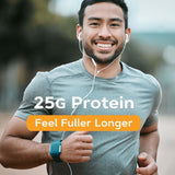 GNC Lean Shake Burn botella en mano listos para beber, ideal para rutinas ocupadas