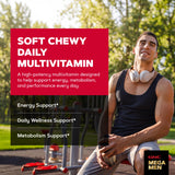 GNC Mega Men masticable en primer plano con textura apetecible y sabor frutas mixtas