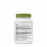 Primer plano de softgel GNC Superfoods mostrando textura y color uniforme