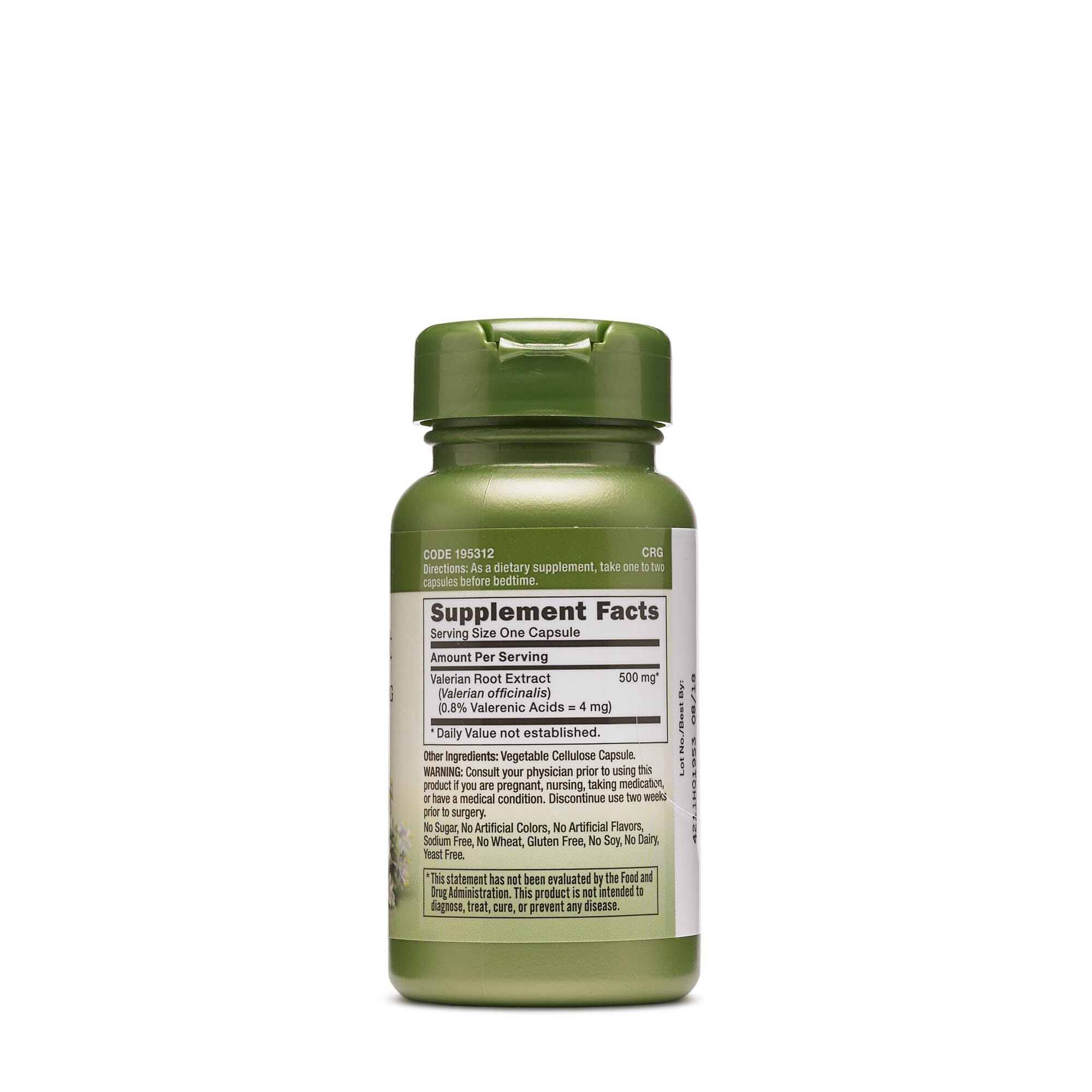 GNC primer plano de cápsula vegetal que destaca calidad y pureza