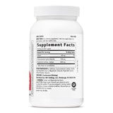Primer plano de un caplet GNC Triple Strength mostrando textura y superficie lisa