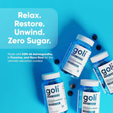 Goli gominolas en mano listas para tomar y conveniencia diaria