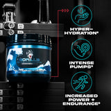 Atleta en gimnasio usando Hydroprime de Gorilla Mind antes de entrenar para pumps intensos