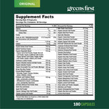 Montaje de ingredientes orgánicos Greens First resaltando variedad vegetal