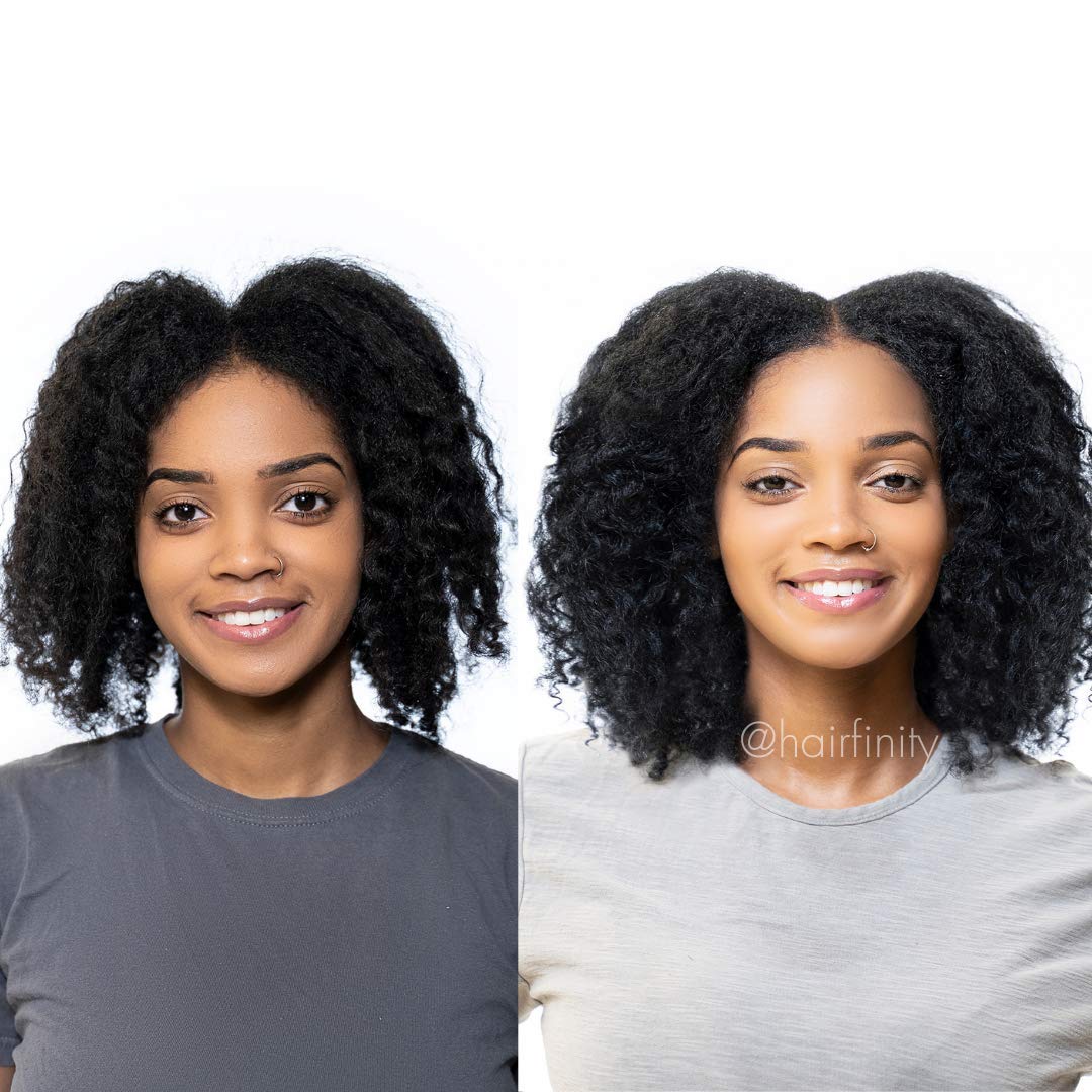 Hairfinity cápsula junto a mano para comparar tamaño y facilidad de ingestión