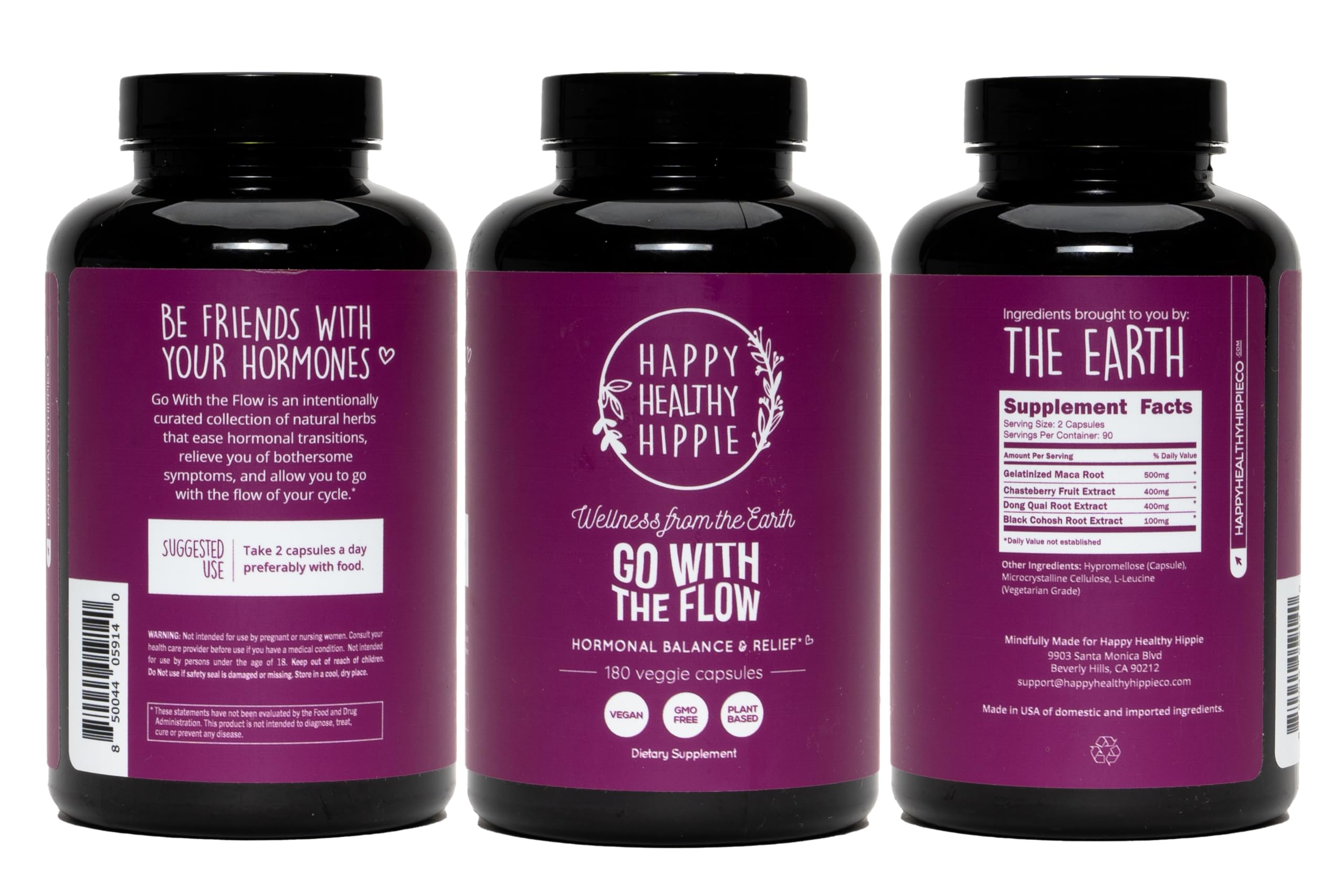 Happy Healthy Hippie mujer relajada en hogar mostrando bienestar cotidiano