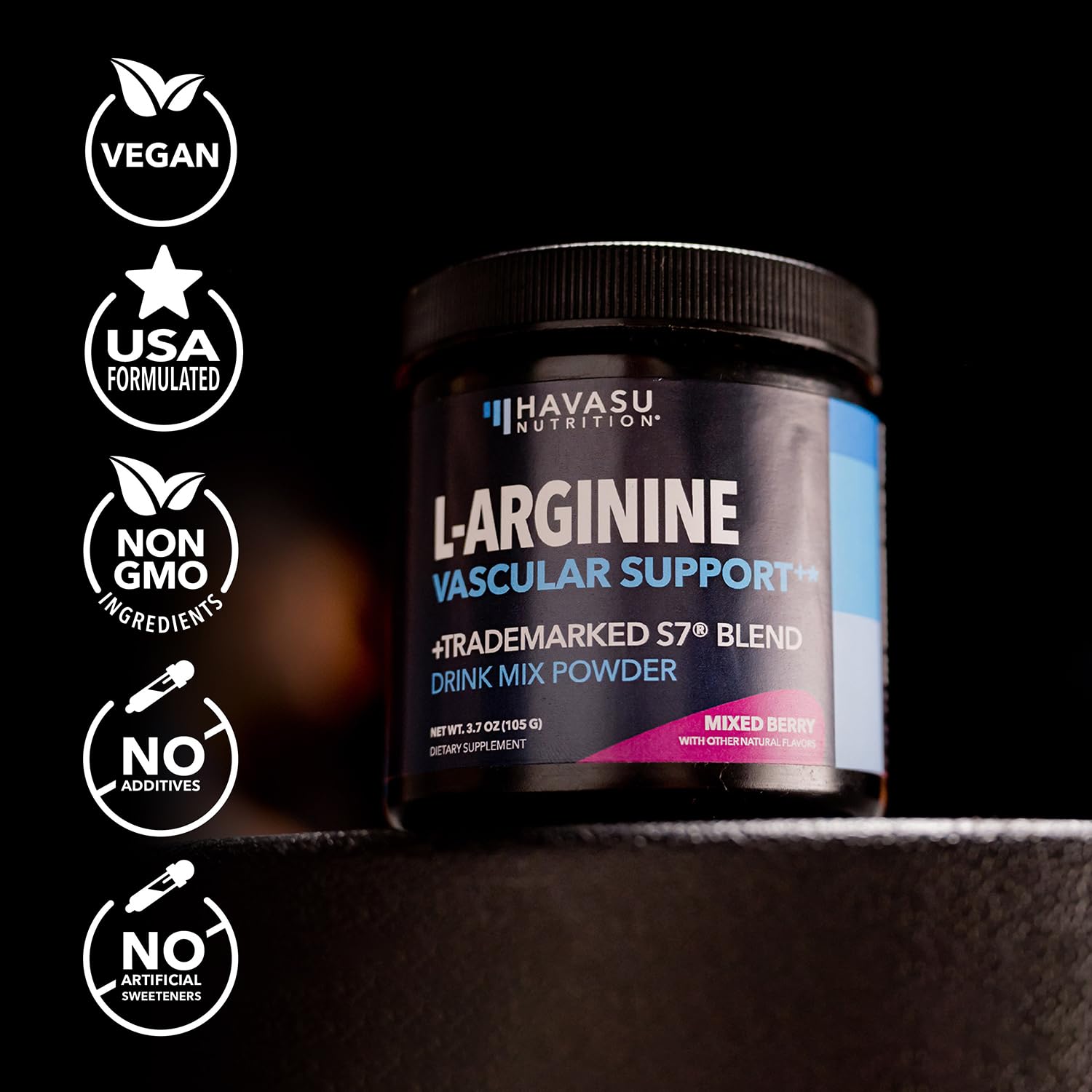 HAVASU NUTRITION envase junto a una mano para comparar tamaño y duración