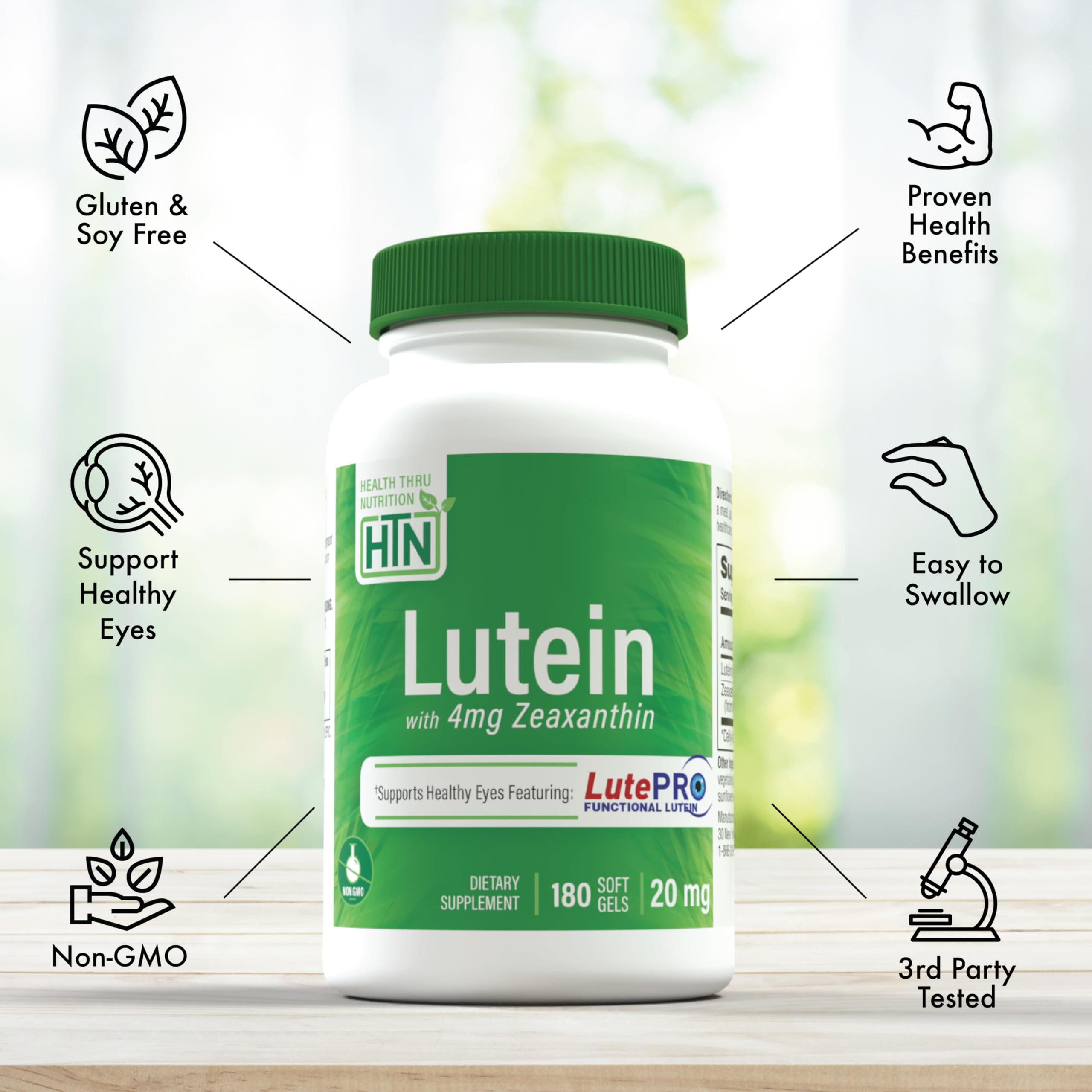 Health Thru Nutrition softgels en la mano para comparar tamaño y cantidad
