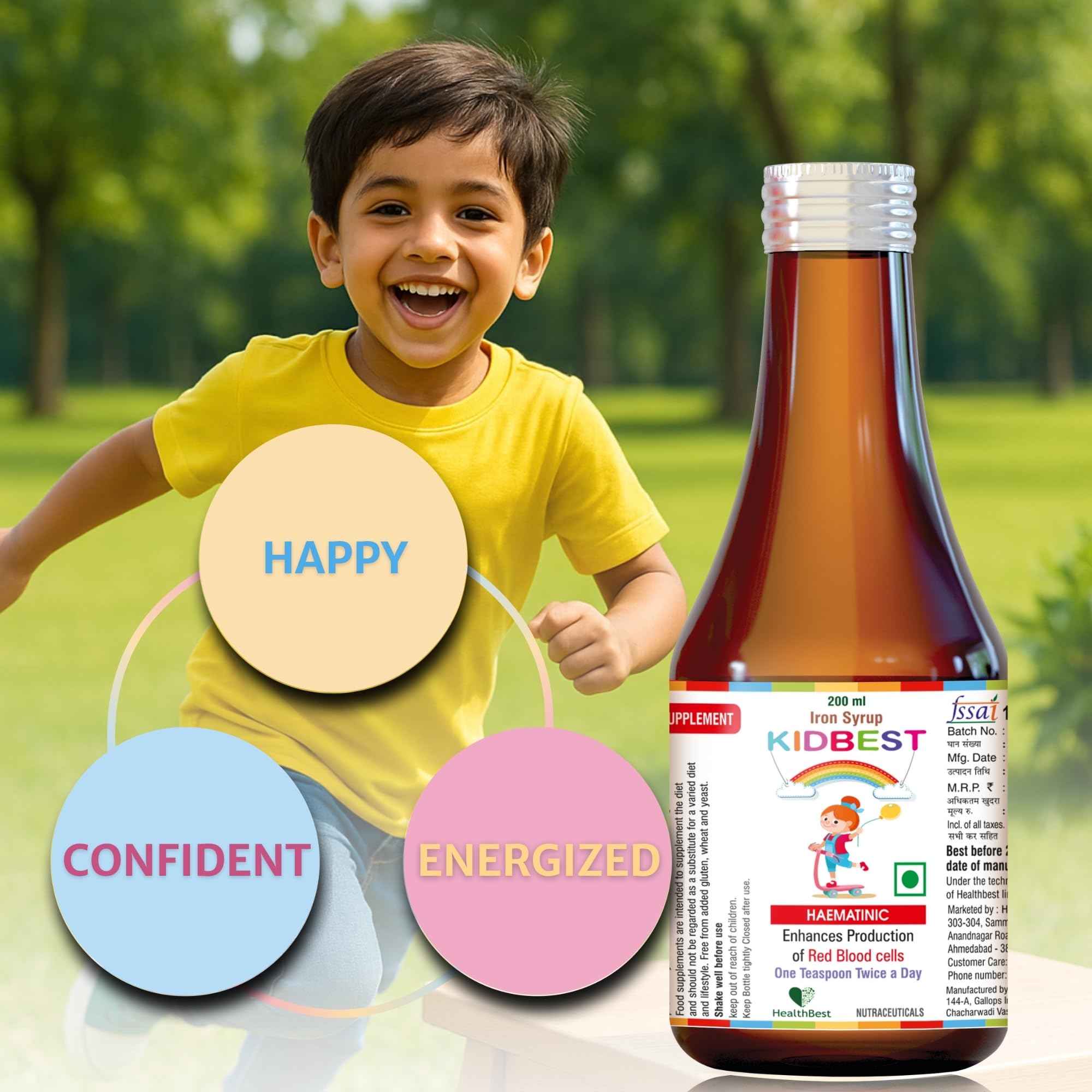 HealthBest niño tomando jarabe con sonrisa y fácil administración