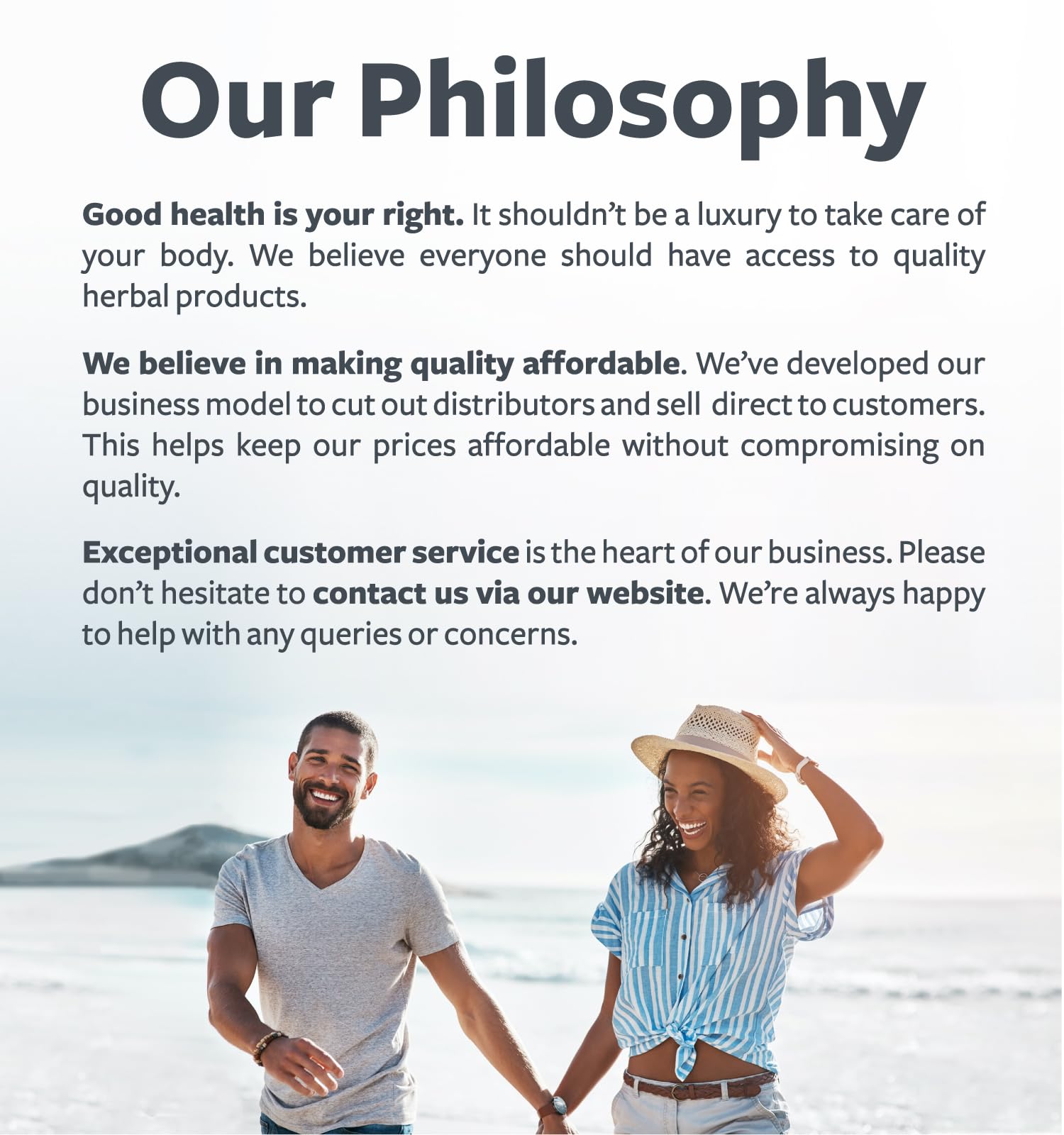 Healths Harmony cápsula en mano para demostrar tamaño y facilidad