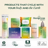 Hempress Hygienics empaque sostenible en ambiente natural resaltando elección eco