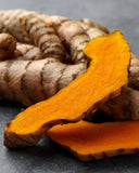 Rizoma de cúrcuma fresco usado por Herb Pharm para extractos orgánicos
