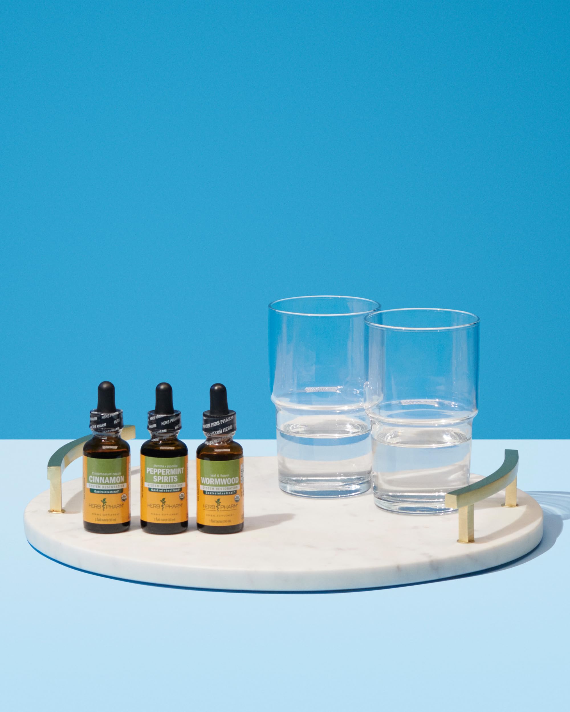 Herb Pharm ingredientes orgánicos apilados demostrando trazabilidad