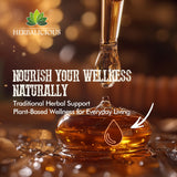 HERBALICIOUS botella sobre hojas secas en ambiente natural sugiriendo pureza