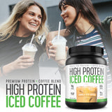 High Protein Iced Coffee en gimnasio tras entrenamiento para recuperación