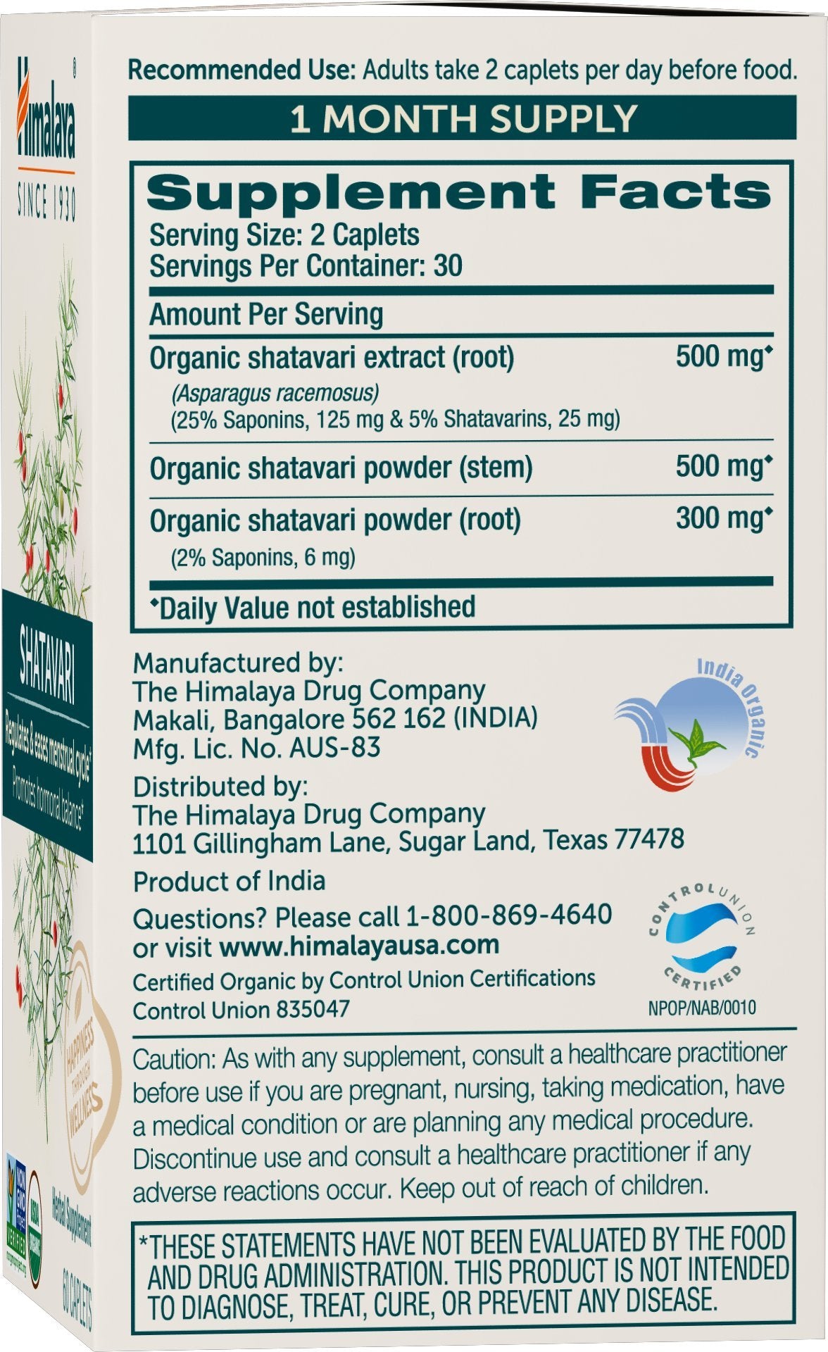 Himalaya cápsulas abiertas en mano, vista de cápsula vegana que facilita la ingesta diaria