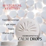 Historical Remedies primer plano de pastilla Calm Drops para ver textura y tamaño, beneficio fácil de masticar