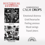 Historical Remedies pastilla Calm Drops en la palma de una mano, beneficio portátil para uso inmediato