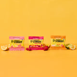 Honey Stinger gomita junto a una moneda para comparar tamaño y fácil dosificación