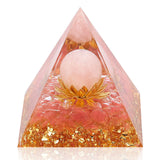 Hopeseed pirámide orgonita frontal mostrando diseño decorativo y equilibrio