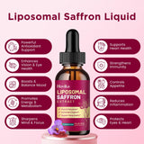 Hovika gotas vertidas en vaso con agua de fresa, consumo sencillo