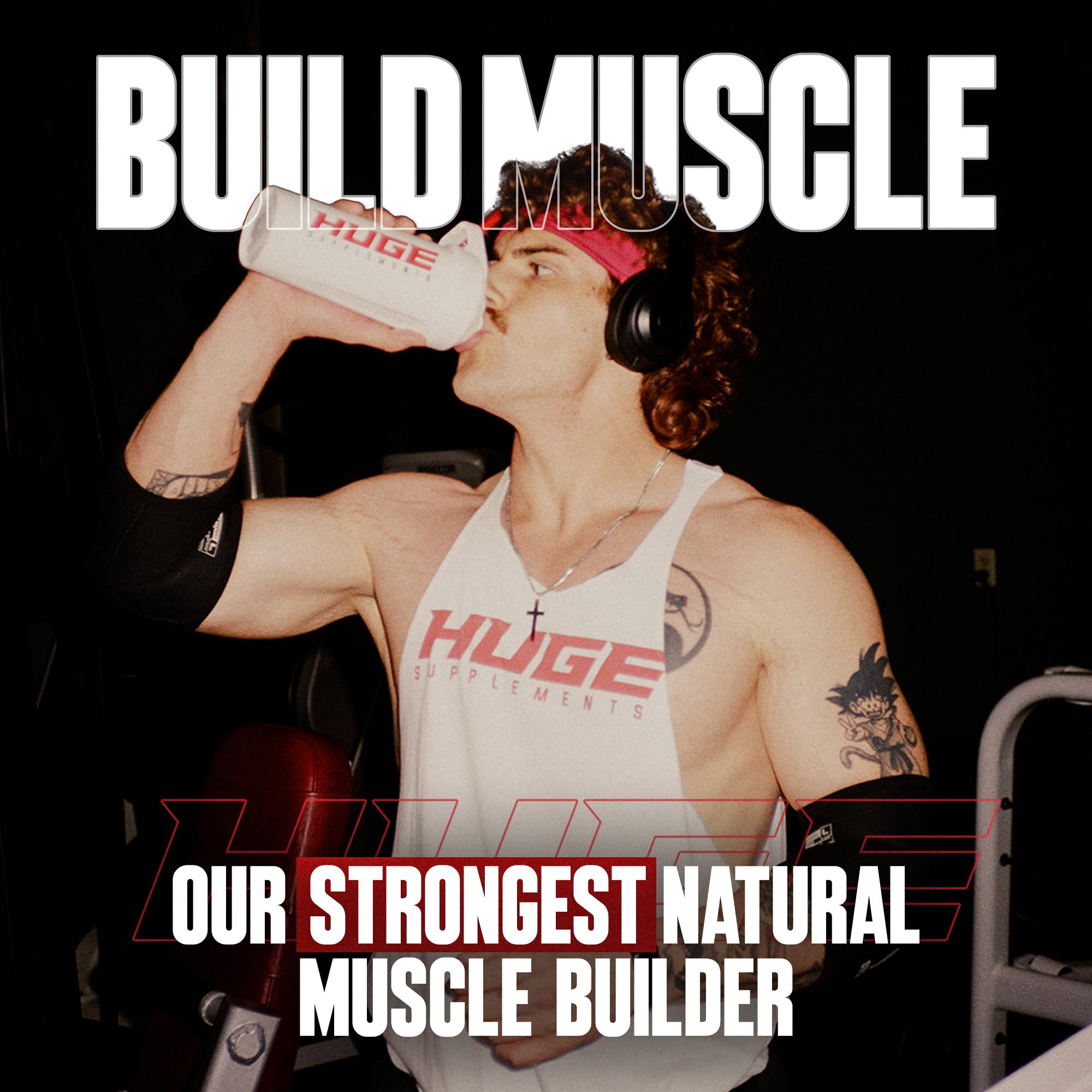 Primer plano cápsulas Huge Supplements que facilita la ingesta diaria