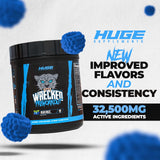 Huge Supplements atleta usando Wrecked en gimnasio demostrando enfoque y potencia