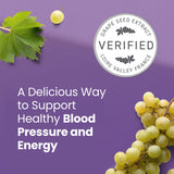HumanN persona masticando SuperGrapes en uso mostrando conveniencia diaria