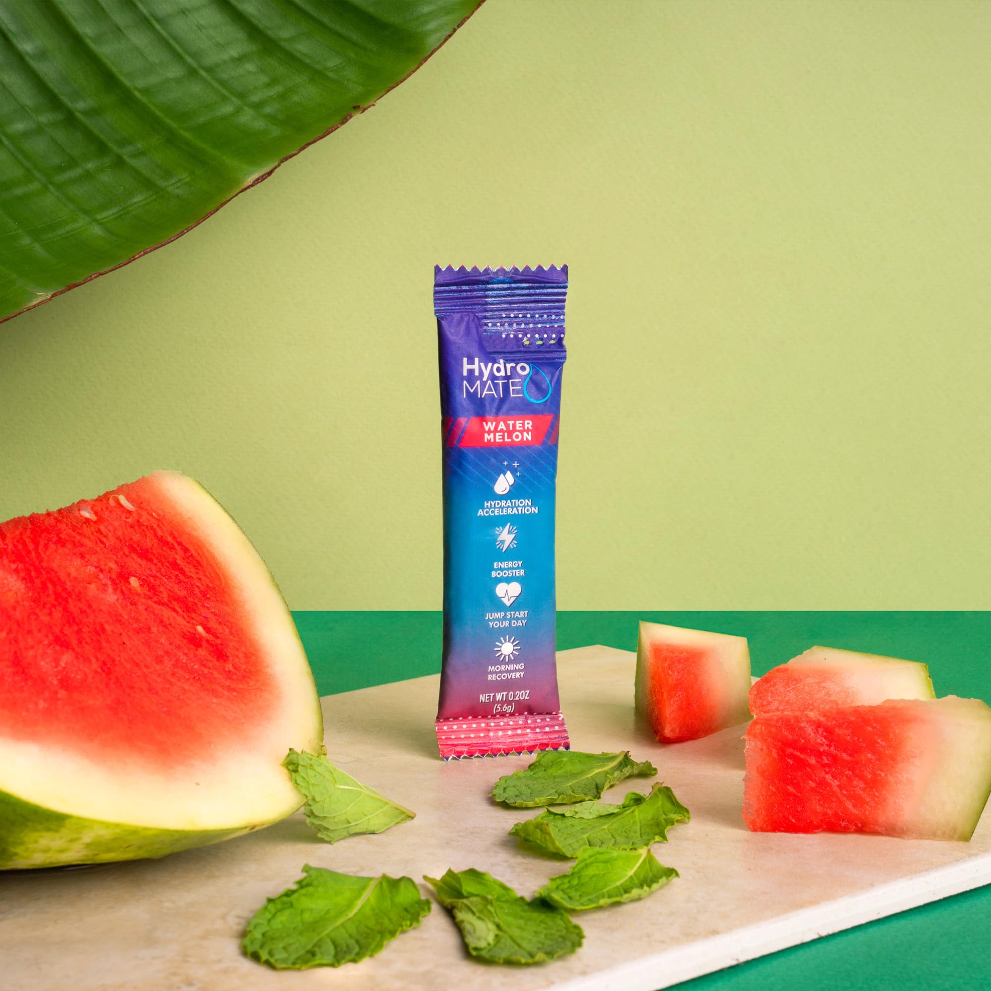 HydroMATE etiqueta de ingredientes destacando electrolitos y vitamina C