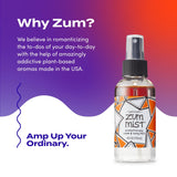 Indigo Wild Zum Mist en mano para comparar tamaño y portar fácilmente