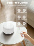 InnoGear difusor junto a manos para comparar tamaño y facilidad de traslado