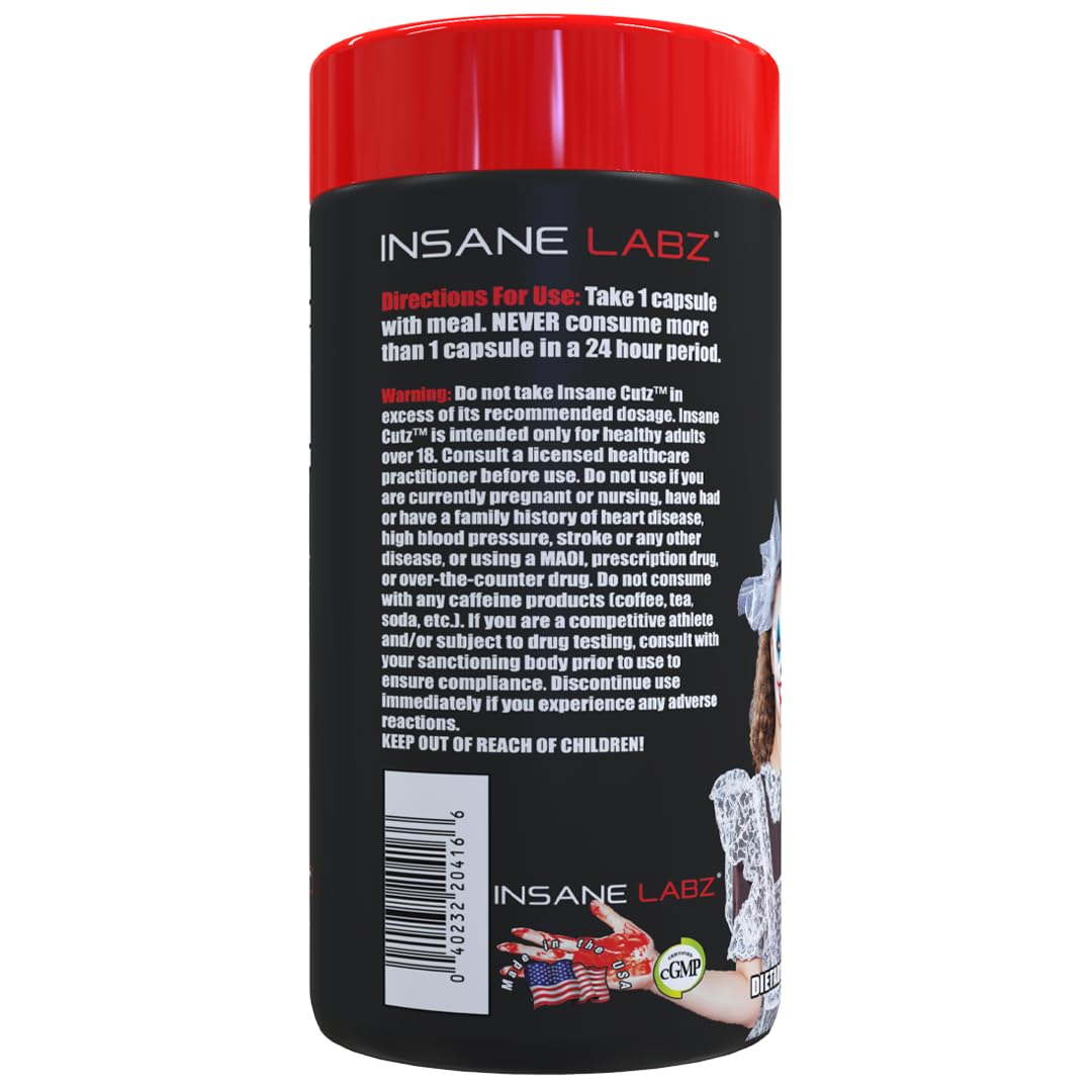 Insane Labz cápsulas junto a equipo de gimnasio mostrando energía para entrenar
