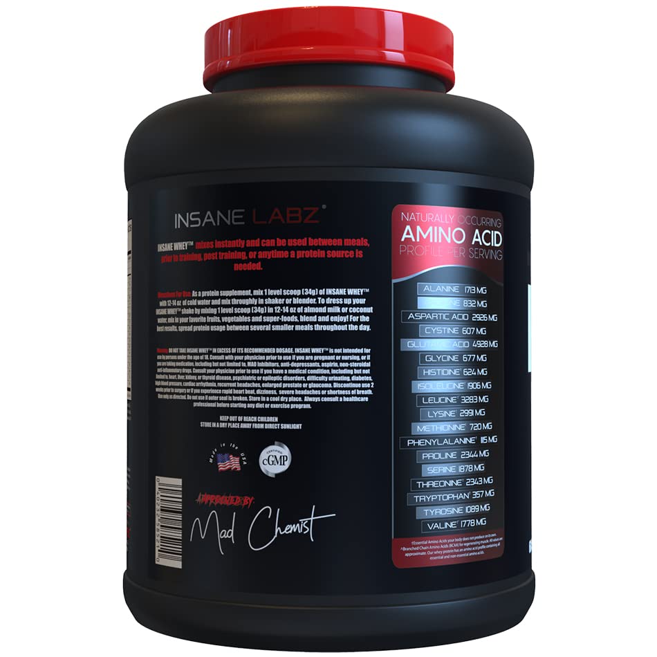 Insane Labz batido servido en vaso, sabor Fresas y Crema listo para consumir