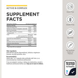 Integrative Therapeutics cápsulas sobre la mano para comparar tamaño y servir