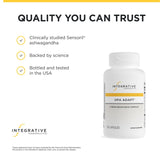Integrative Therapeutics producto junto a una taza matutina reforzando rutina