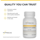 Integrative Therapeutics cápsula en mano para visualizar tamaño y facilidad