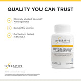 Integrative Therapeutics producto junto a libro y luz tenue simulando uso nocturno y calma