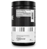 Jacked Factory envase apoyado en equipo de gimnasio mostrando uso práctico