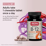 Jarrow Formulas persona sosteniendo una tableta, muestra uso práctico y conveniencia diaria