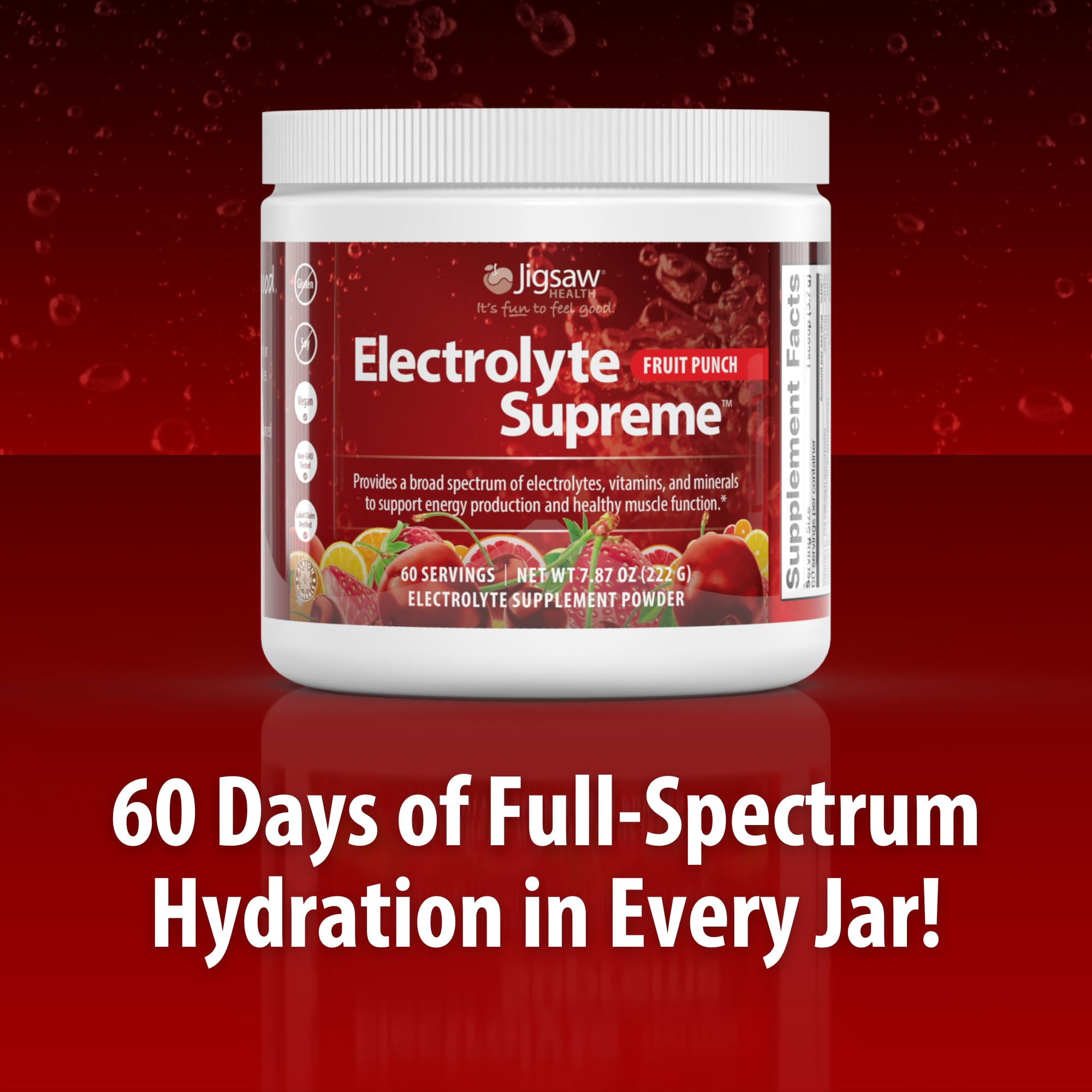 Vaso frío preparado con Electrolyte Supreme Jigsaw Health para hidratación refrescante