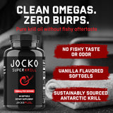 Jocko Fuel cápsulas en mano para comparar tamaño y transportar fácil
