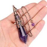 Cadena y cierre del péndulo Jovivi mostrando agarre estable y seguridad