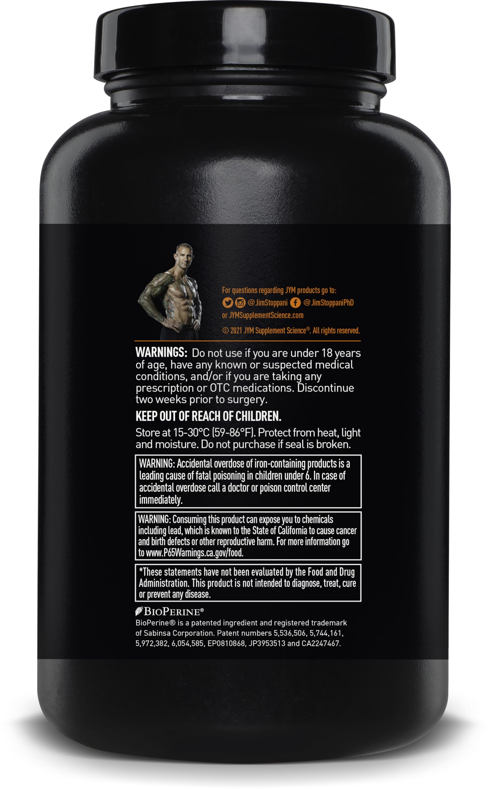 JYM Vita JYM en bolsa de gimnasio ilustrando estilo de vida activo