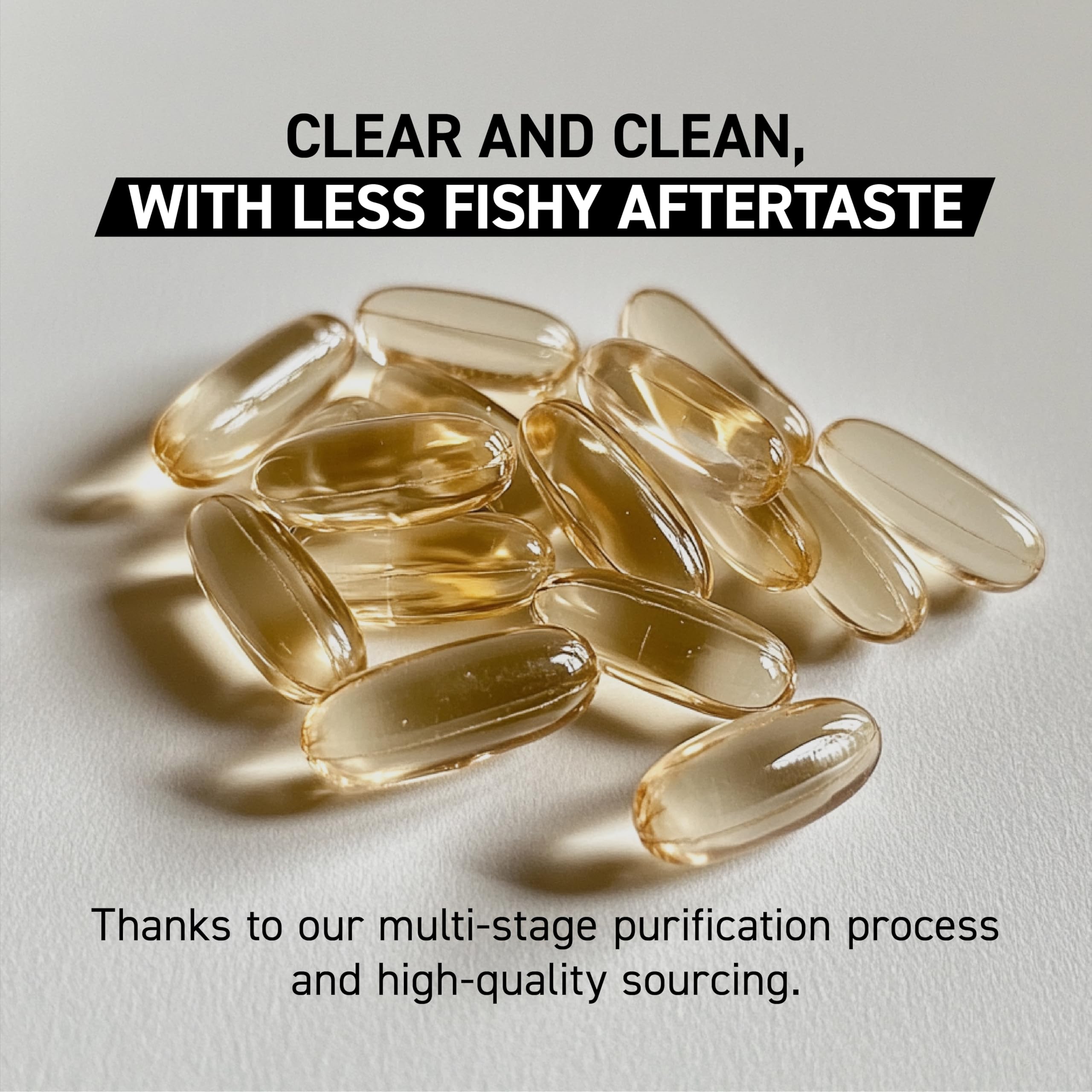 Kaged omega 3 comparación tamaño con una moneda para referencia de escala