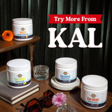 KAL producto en una mesa junto a elementos relajantes para bienestar