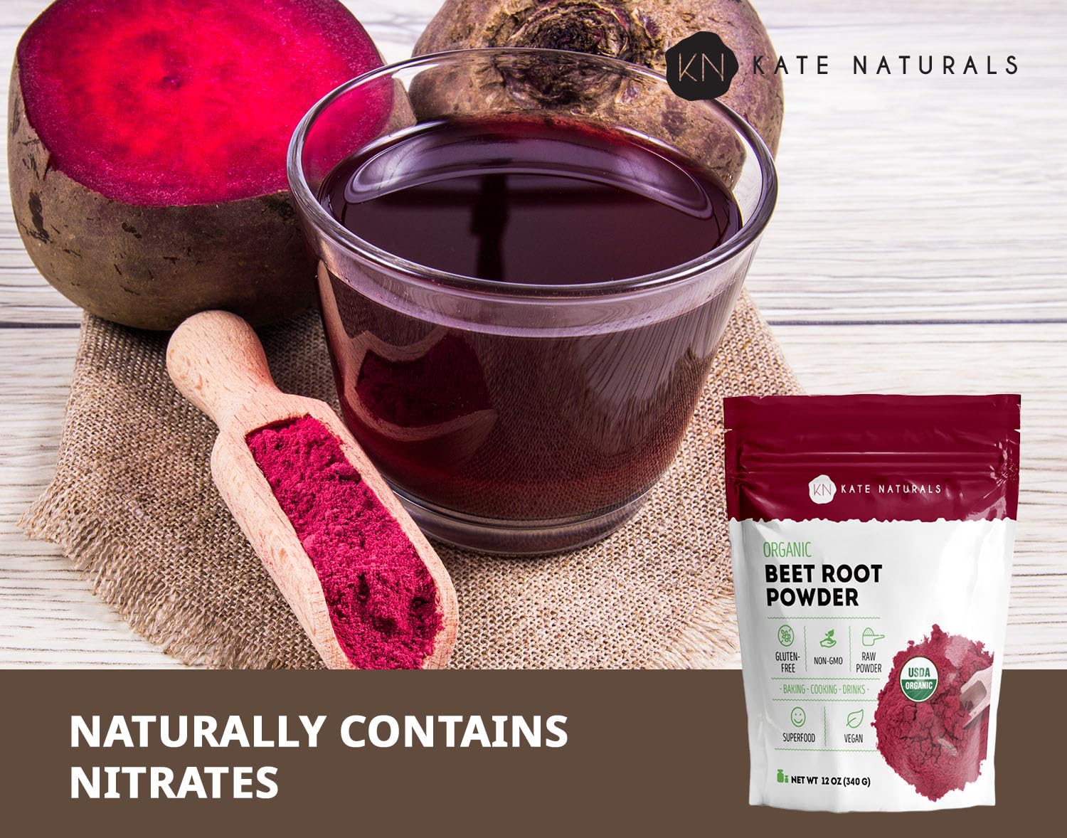 Kate Naturals polvo mezclado en smoothie aportando color y nutrición