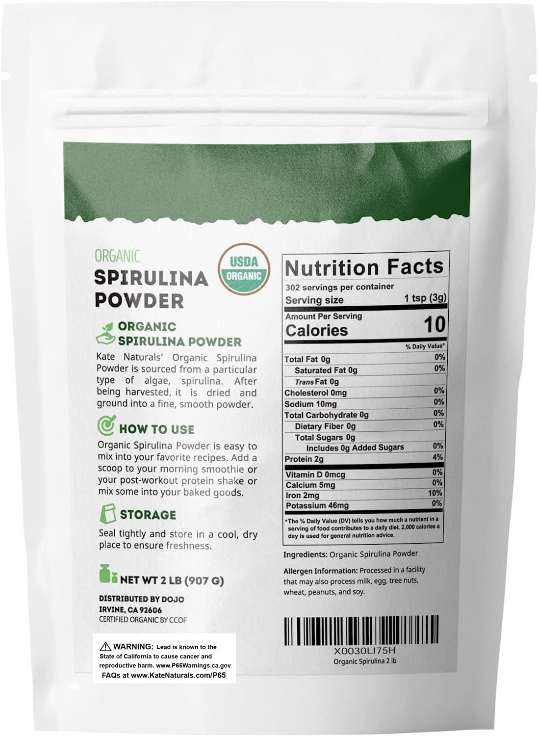 Polvo de espirulina Kate Naturals en primer plano mostrando textura fina y mezcla fácil